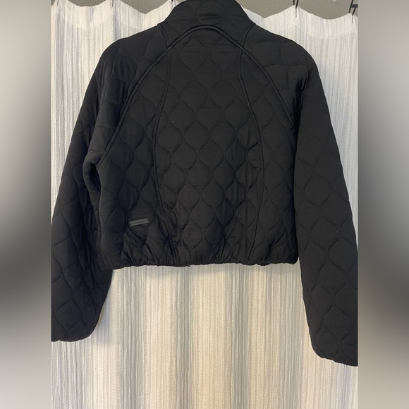 Lululemon Athletica Black Quilted Bomber Jacket - Picture 6 of 8